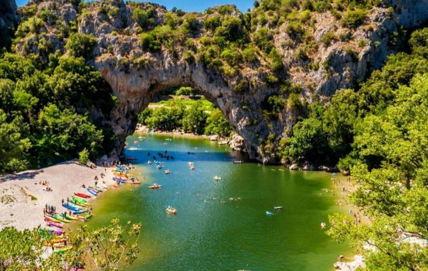 Gite Le Tilleul Vallon Pont D'Arc Exterior photo